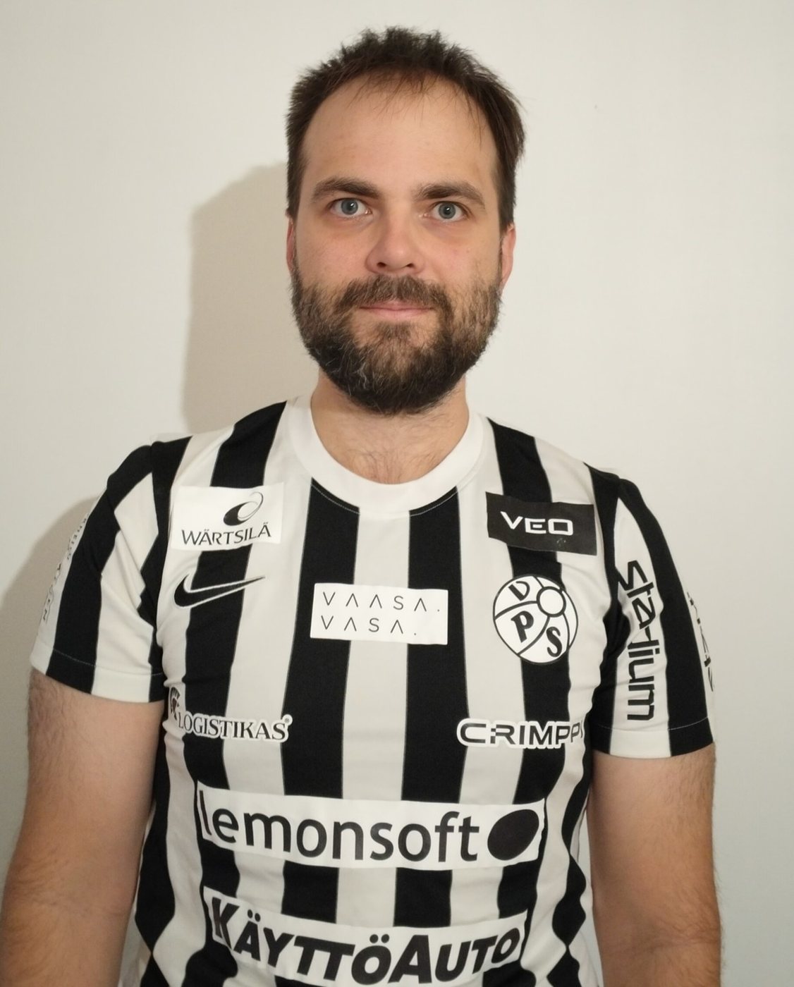 Topi Hurtig VPS:n paidassa